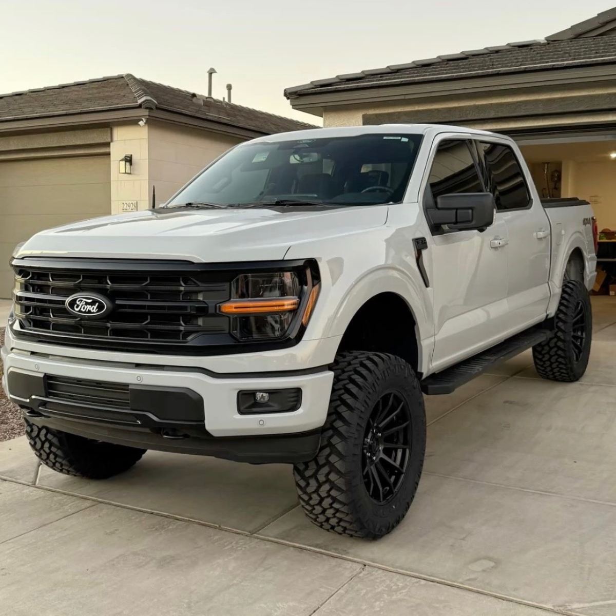 Detailed XL vehicle exterior